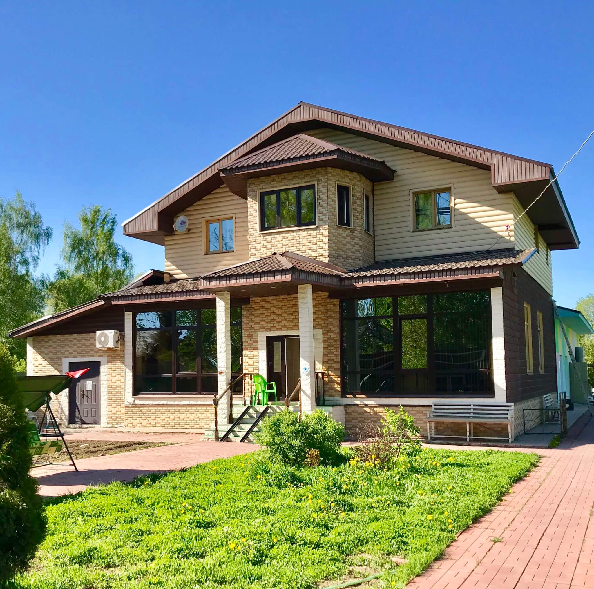 Пансіонат для людей похилого віку в Оболонському районі Києва